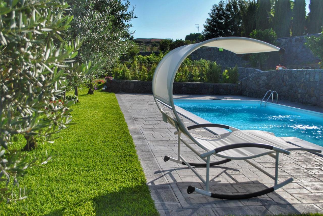 Villa Dedalisa By Holidayngo Acireale Buitenkant foto