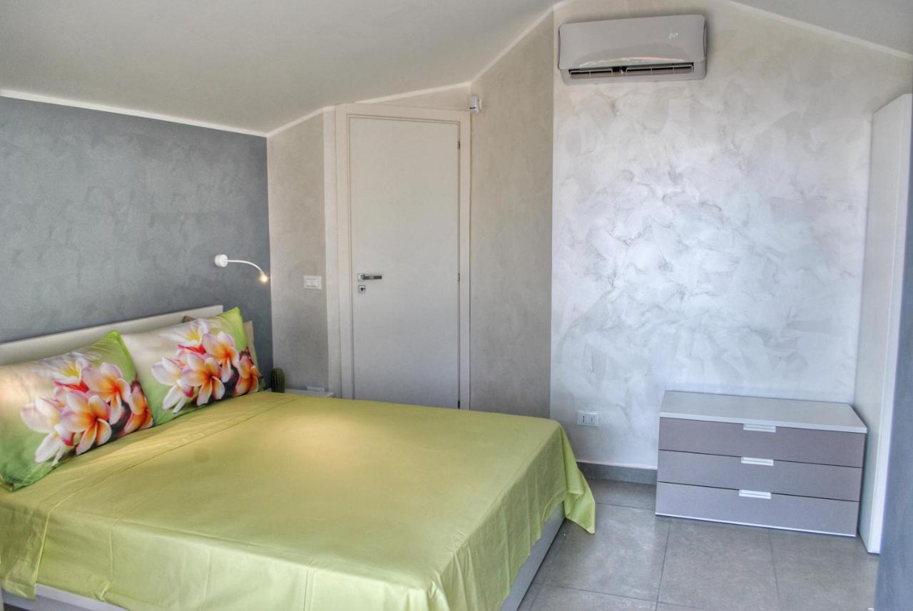 Villa Dedalisa By Holidayngo Acireale Buitenkant foto