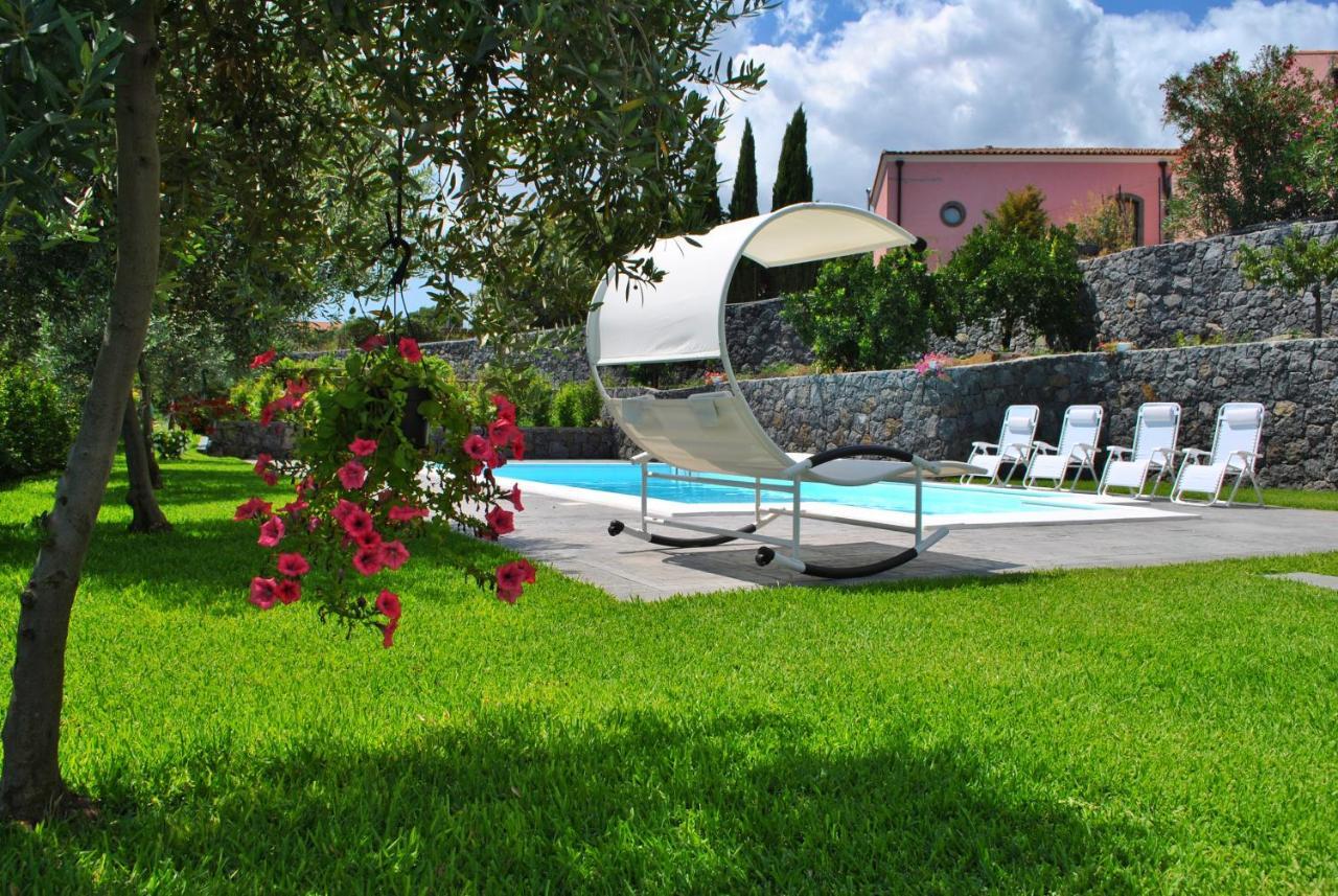 Villa Dedalisa By Holidayngo Acireale Buitenkant foto
